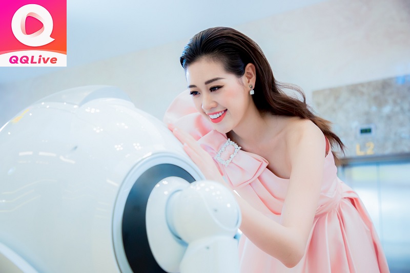 khánh vân xinh đẹp